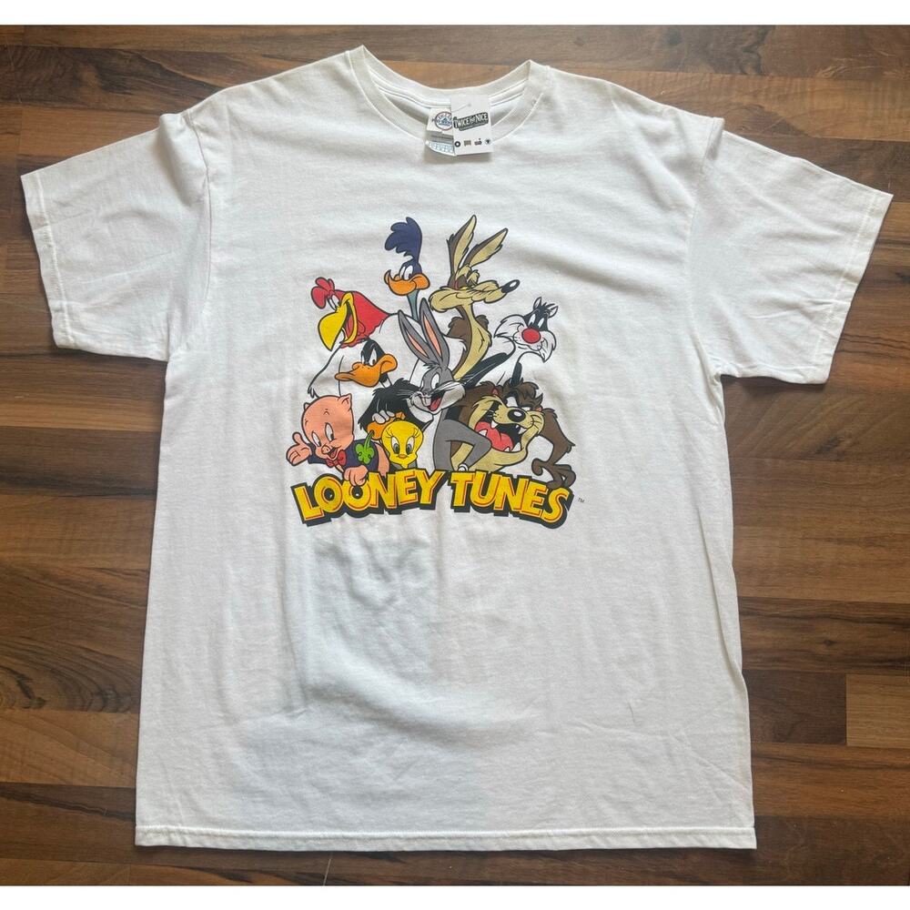 Delta Pro Looney Tunes Cast Size Large